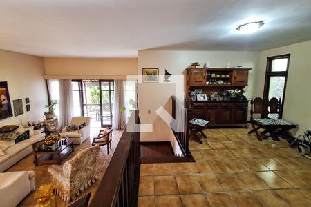 Casa de condomínio à venda com 250m², 4 quartos e 4 vagas Casa de condomínio à venda com 250m², 4 quartos e 4 vagasSala 2