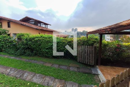Casa de condomínio à venda com 250m², 4 quartos e 4 vagas Casa de condomínio à venda com 250m², 4 quartos e 4 vagasVista do Quarto 2
