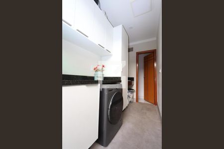 Casa à venda com 215m², 3 quartos e 2 vagasLavanderia