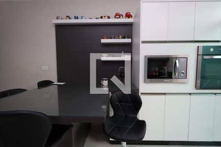 Casa à venda com 215m², 3 quartos e 2 vagasCozinha