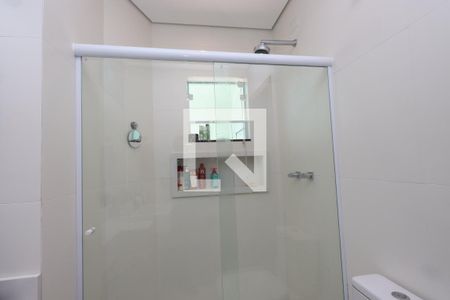 Casa à venda com 215m², 3 quartos e 2 vagasBanheiro da Suíte Master