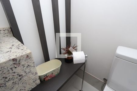 Casa à venda com 215m², 3 quartos e 2 vagasLavabo