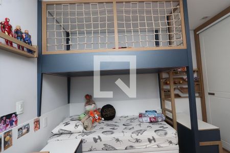 Casa à venda com 215m², 3 quartos e 2 vagasSuíte 2