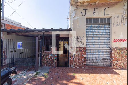 Casa à venda com 240m², 5 quartos e 1 vagaFachada