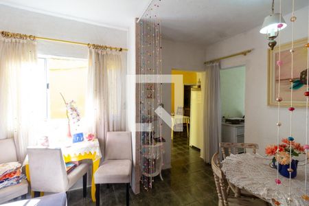 Casa à venda com 240m², 5 quartos e 1 vagaSala Casa 2