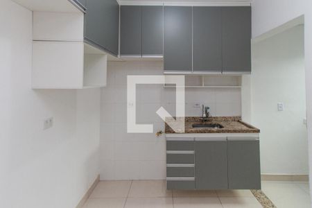 Apartamento à venda com 30m², 1 quarto e sem vaga Apartamento à venda com 30m², 1 quarto e sem vagaCozinha e Área de Serviço
