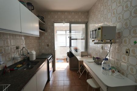Apartamento para alugar com 85m², 2 quartos e 2 vagas Apartamento para alugar com 85m², 2 quartos e 2 vagasCozinha
