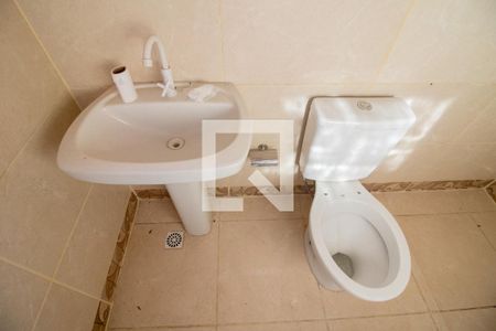 Casa para alugar com 120m², 3 quartos e 5 vagas Casa para alugar com 120m², 3 quartos e 5 vagasBanheiro Social Casa 2