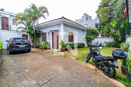 Casa à venda com 189m², 4 quartos e 2 vagas Casa à venda com 189m², 4 quartos e 2 vagasJardim