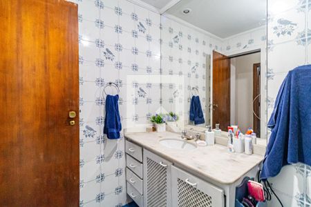 Casa à venda com 189m², 4 quartos e 2 vagas Casa à venda com 189m², 4 quartos e 2 vagasBanheiro social