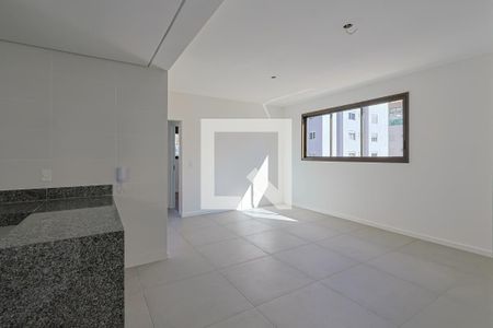 Sala de apartamento para alugar com 2 quartos, 71m² em Cruzeiro, Belo Horizonte