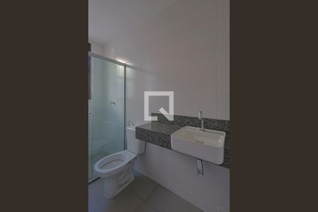 Apartamento para alugar com 71m², 2 quartos e 2 vagas Apartamento para alugar com 71m², 2 quartos e 2 vagasBanheiro Quarto 2