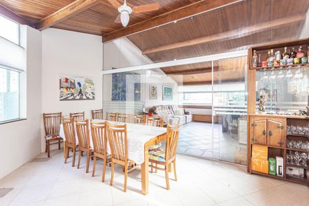 Casa à venda com 190m², 3 quartos e 2 vagas