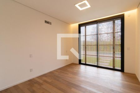 Casa de condomínio à venda com 500m², 5 quartos e 3 vagas Casa de condomínio à venda com 500m², 5 quartos e 3 vagasQuarto 2