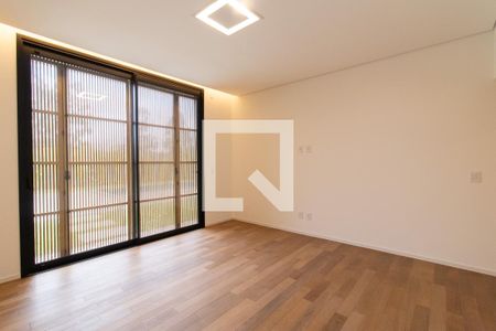 Casa de condomínio à venda com 500m², 5 quartos e 3 vagas Casa de condomínio à venda com 500m², 5 quartos e 3 vagasQuarto