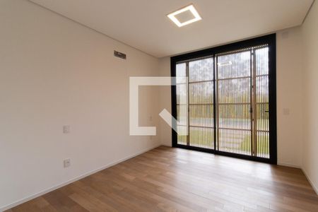 Casa de condomínio à venda com 500m², 5 quartos e 3 vagas Casa de condomínio à venda com 500m², 5 quartos e 3 vagasQuarto 4