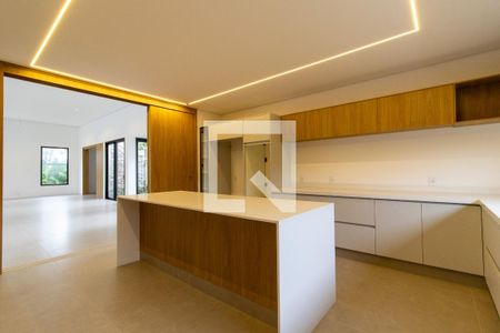 Casa de condomínio à venda com 500m², 5 quartos e 3 vagas Casa de condomínio à venda com 500m², 5 quartos e 3 vagasCozinha