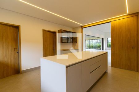 Casa de condomínio à venda com 500m², 5 quartos e 3 vagas Casa de condomínio à venda com 500m², 5 quartos e 3 vagasCozinha