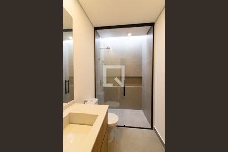 Casa de condomínio à venda com 500m², 5 quartos e 3 vagas Casa de condomínio à venda com 500m², 5 quartos e 3 vagasBanheiro do Quarto 3