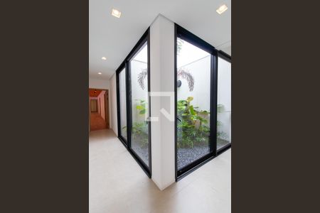 Casa de condomínio à venda com 500m², 5 quartos e 3 vagas Casa de condomínio à venda com 500m², 5 quartos e 3 vagasSala