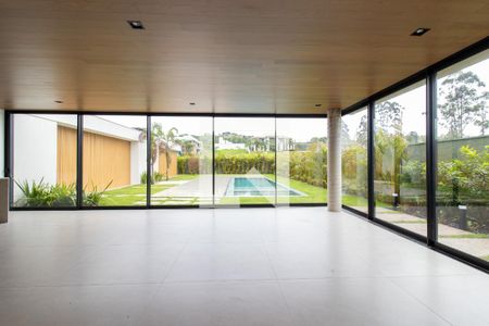 Casa de condomínio à venda com 500m², 5 quartos e 3 vagas Casa de condomínio à venda com 500m², 5 quartos e 3 vagasSala