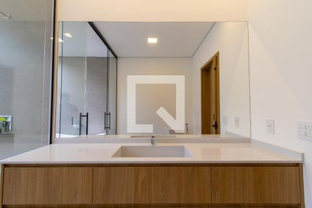 Casa de condomínio à venda com 500m², 5 quartos e 3 vagas Casa de condomínio à venda com 500m², 5 quartos e 3 vagasBanheiro do Quarto