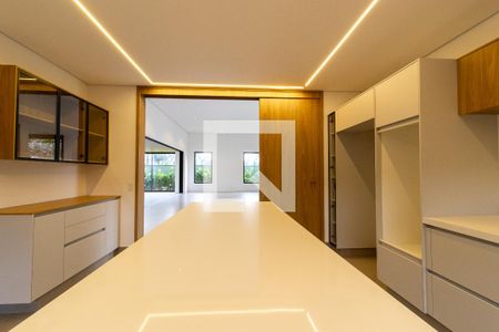 Casa de condomínio à venda com 500m², 5 quartos e 3 vagas Casa de condomínio à venda com 500m², 5 quartos e 3 vagasCozinha