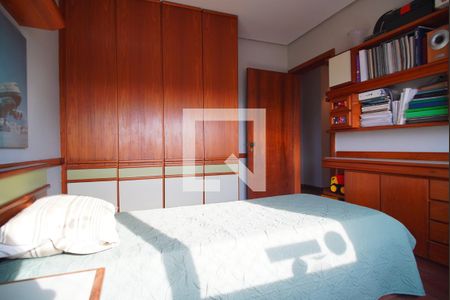 Apartamento à venda com 225m², 3 quartos e 2 vagasQuarto 2