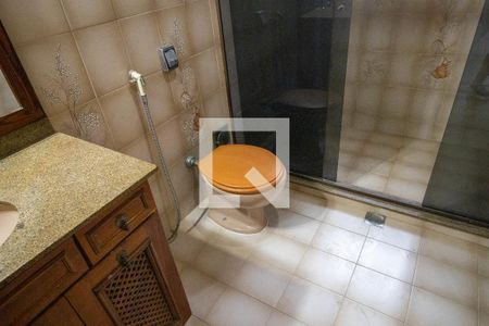 Casa de condomínio à venda com 340m², 3 quartos e 1 vagaBanheiro quarto 3