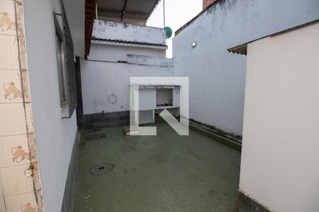 Casa de condomínio à venda com 340m², 3 quartos e 1 vagaQuintal