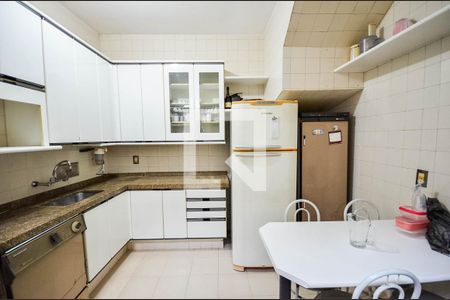 Casa para alugar com 117m², 3 quartos e sem vaga Casa para alugar com 117m², 3 quartos e sem vagaCozinha
