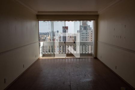 SALA de apartamento à venda com 3 quartos, 170m² em Centro, Campinas