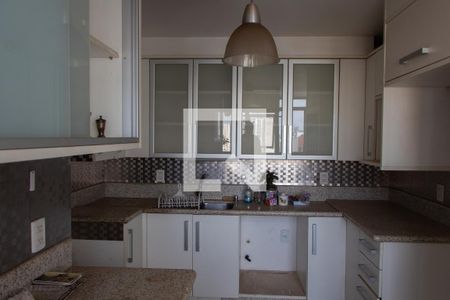 Apartamento à venda com 170m², 3 quartos e 1 vagaCOZINHA