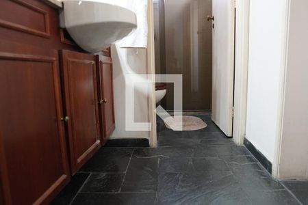 Apartamento para alugar com 220m², 1 quarto e sem vagaBanheiro