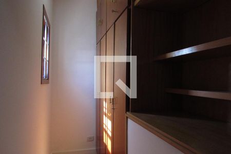 Casa para alugar com 130m², 3 quartos e 1 vagaCloset Suíte 2