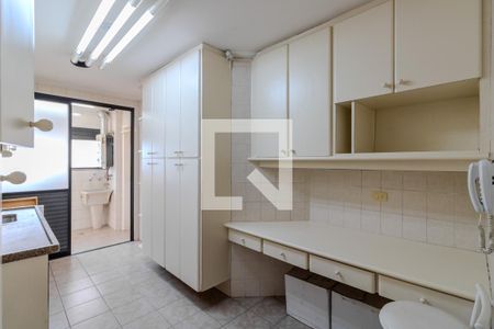 Apartamento à venda com 92m², 3 quartos e 2 vagasCozinha