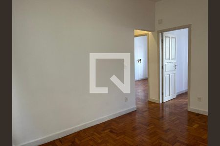 Apartamento para alugar com 100m², 3 quartos e sem vagaSala
