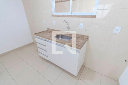 Cozinha de casa de condomínio para alugar com 2 quartos, 80m² em Campo Grande, Rio de Janeiro