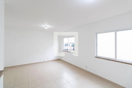 Casa de condomínio para alugar com 80m², 2 quartos e 1 vaga Casa de condomínio para alugar com 80m², 2 quartos e 1 vagaSala