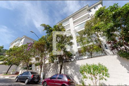 Apartamento à venda com 100m², 3 quartos e 2 vagasFachada