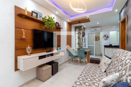 Casa de condomínio à venda com 100m², 2 quartos e 2 vagasSala de Estar