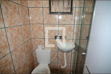 Banheiro de casa para alugar com 1 quarto, 30m² em Vila São Luis, Duque de Caxias