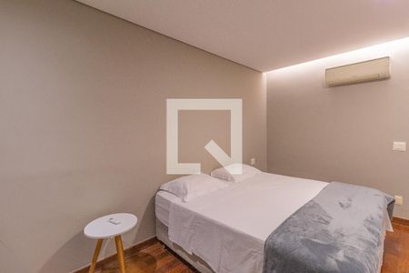 Casa à venda com 280m², 3 quartos e 4 vagasSuite