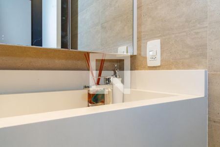 Apartamento à venda com 70m², 2 quartos e 1 vaga Apartamento à venda com 70m², 2 quartos e 1 vagaBanheiro da Suíte