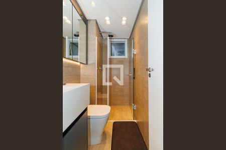 Apartamento à venda com 70m², 2 quartos e 1 vaga Apartamento à venda com 70m², 2 quartos e 1 vagaBanheiro Social