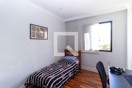 Apartamento à venda com 176m², 4 quartos e 3 vagasQuarto 2