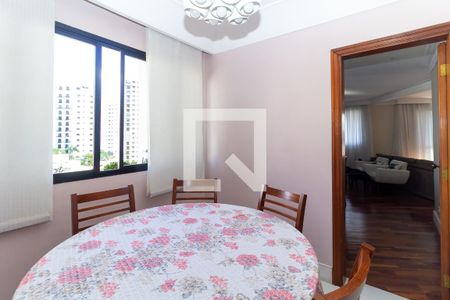 Apartamento à venda com 176m², 4 quartos e 3 vagasCopa