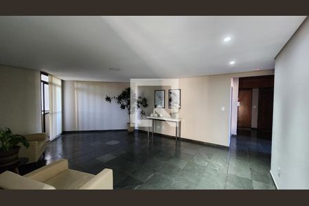 Apartamento à venda com 89m², 2 quartos e 1 vaga Apartamento à venda com 89m², 2 quartos e 1 vagaHall social