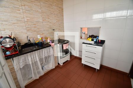 Casa para alugar com 200m², 3 quartos e 20 vagasCozinha