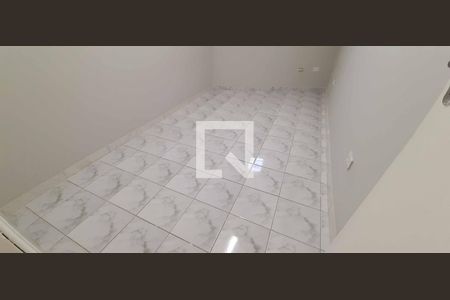 Quarto 1 de kitnet/studio para alugar com 2 quartos, 50m² em Jaguaribe, Osasco